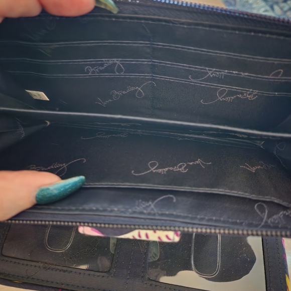 TURN LOCK WALLET FLORAL NIGHTINGALE - Picture 3 of 4